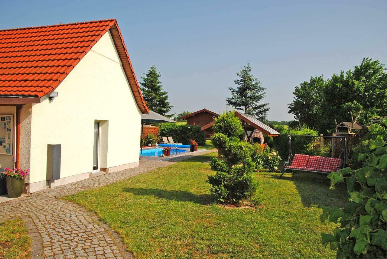 Ferienhauser Mit Pool Kummerow Schw 1010 외부 사진