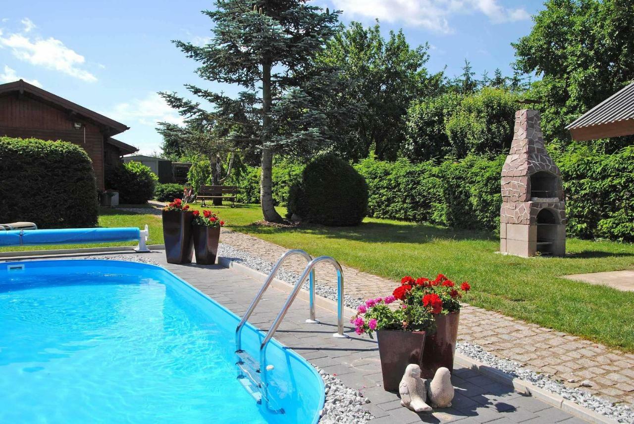Ferienhauser Mit Pool Kummerow Schw 1010 외부 사진